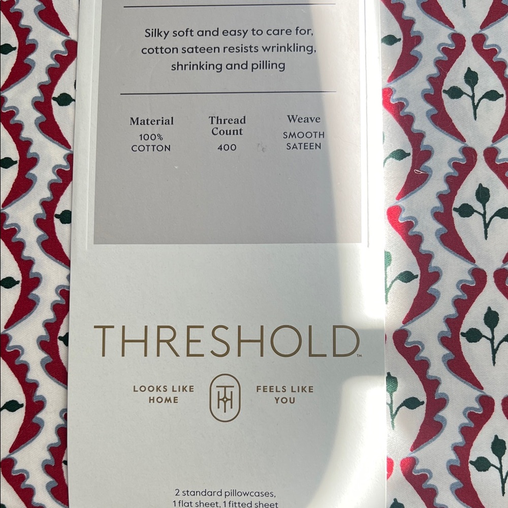 Threshold Performance Sheet Set - Burgundy and White - Picture 6 of 6